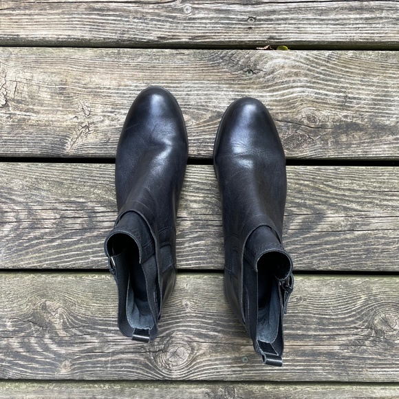 Franco Sarto Black Leather Chelsea Style Ankle Boots with Buckle - Picture 4 of 9